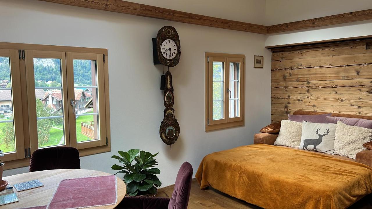 Romantic Private Superior Swiss Chalet With Hottub Лунґерн Екстер'єр фото