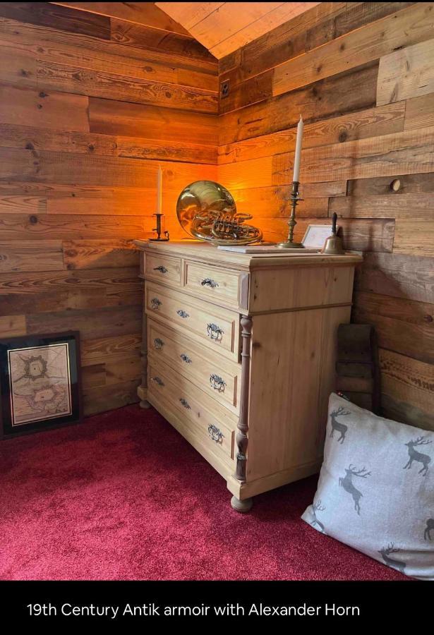 Romantic Private Superior Swiss Chalet With Hottub Лунґерн Екстер'єр фото